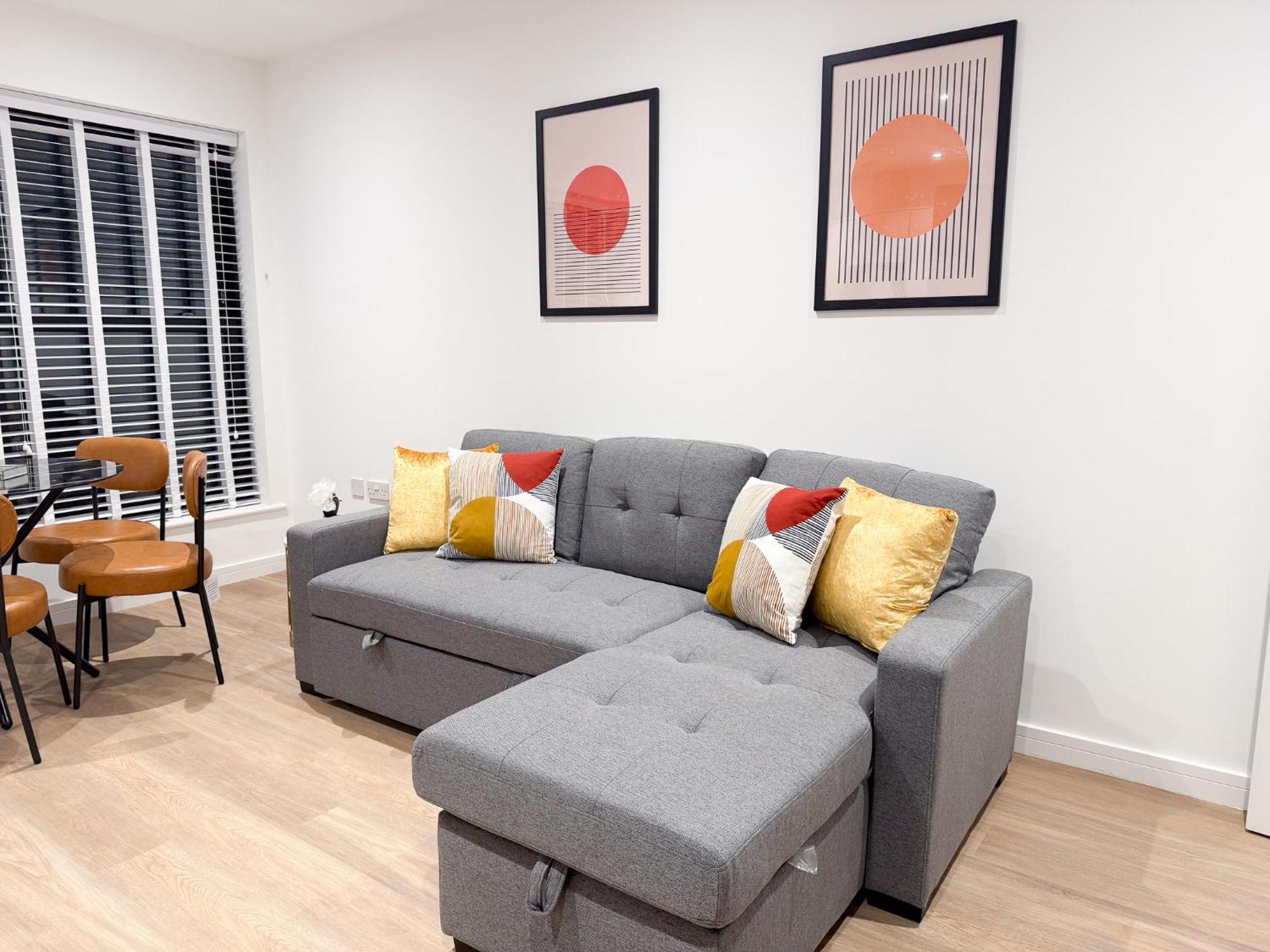 Spacious Modern 1 Bed Apartments In St Neots - Perfect For Contractors & Professionals - Free Parking - Wifi - Fully Equipped Kitchen - Smart Tv Ideal For Work Stays And Long Projects Exteriér fotografie