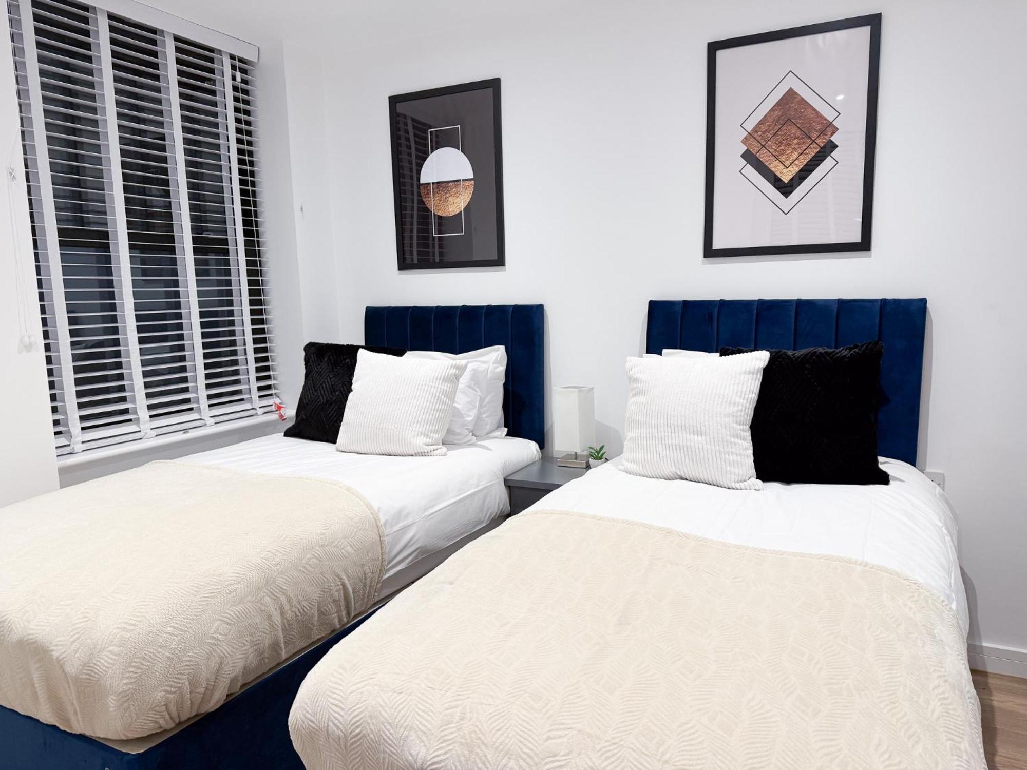 Spacious Modern 1 Bed Apartments In St Neots - Perfect For Contractors & Professionals - Free Parking - Wifi - Fully Equipped Kitchen - Smart Tv Ideal For Work Stays And Long Projects Exteriér fotografie